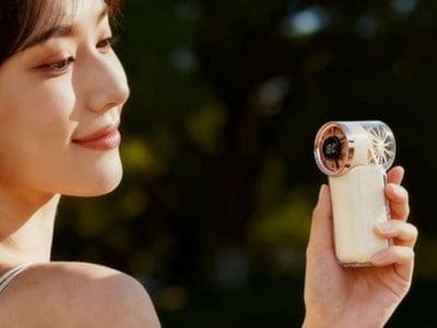 IP co-branded anime handheld fan for Japanese market